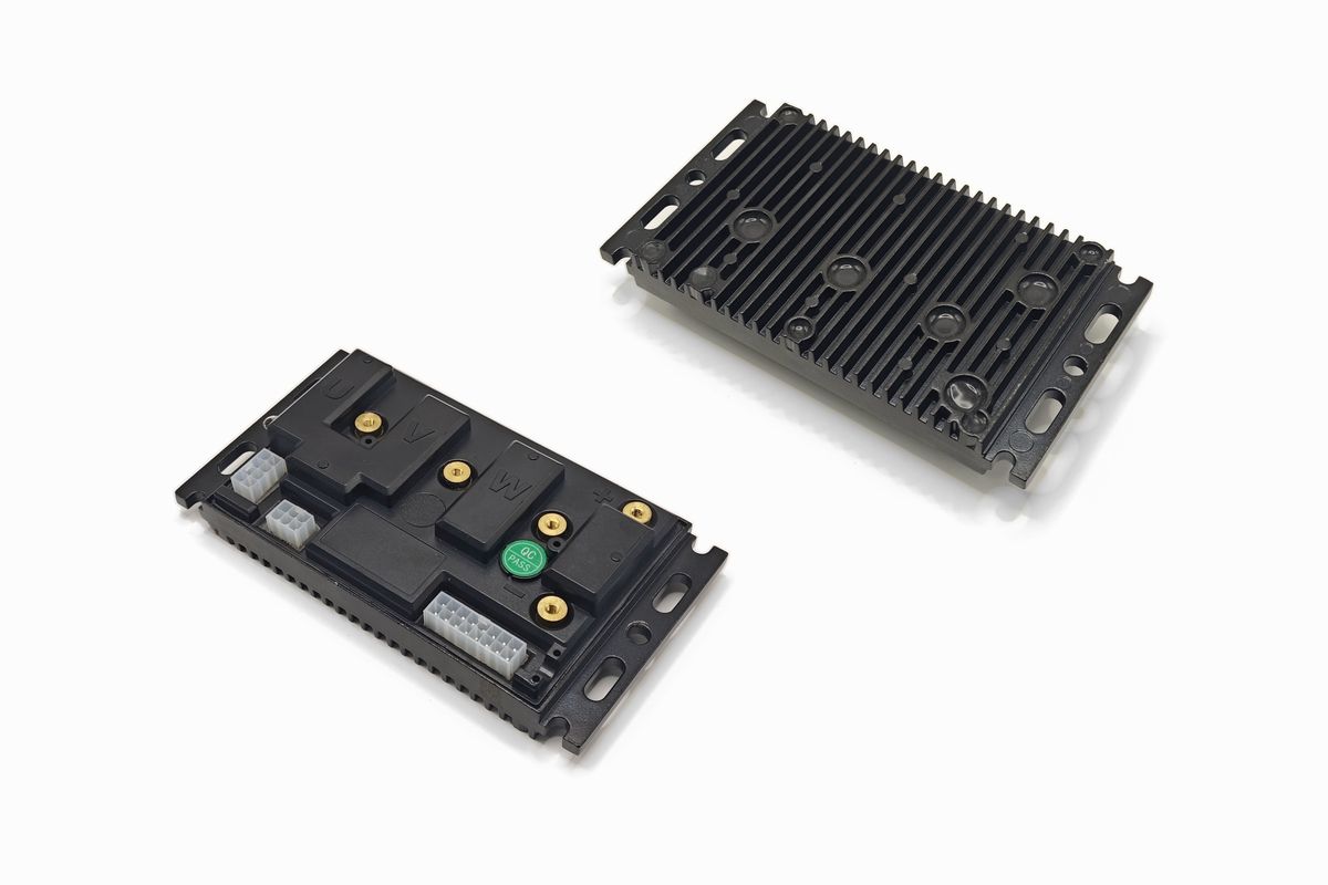 DUENE B12 motor controller view 2